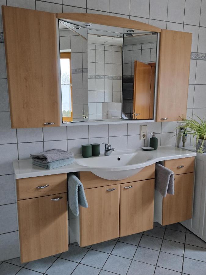 Ferienwohnung Moselzeit Алкен Екстериор снимка