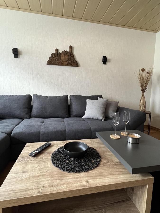Ferienwohnung Moselzeit Алкен Екстериор снимка