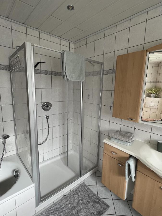 Ferienwohnung Moselzeit Алкен Екстериор снимка